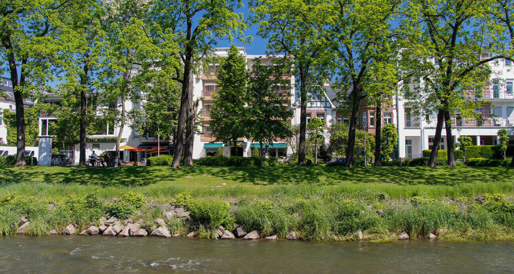 Das AHRPART Hotel wie es vor der Flut noch als Hotel Central aussah